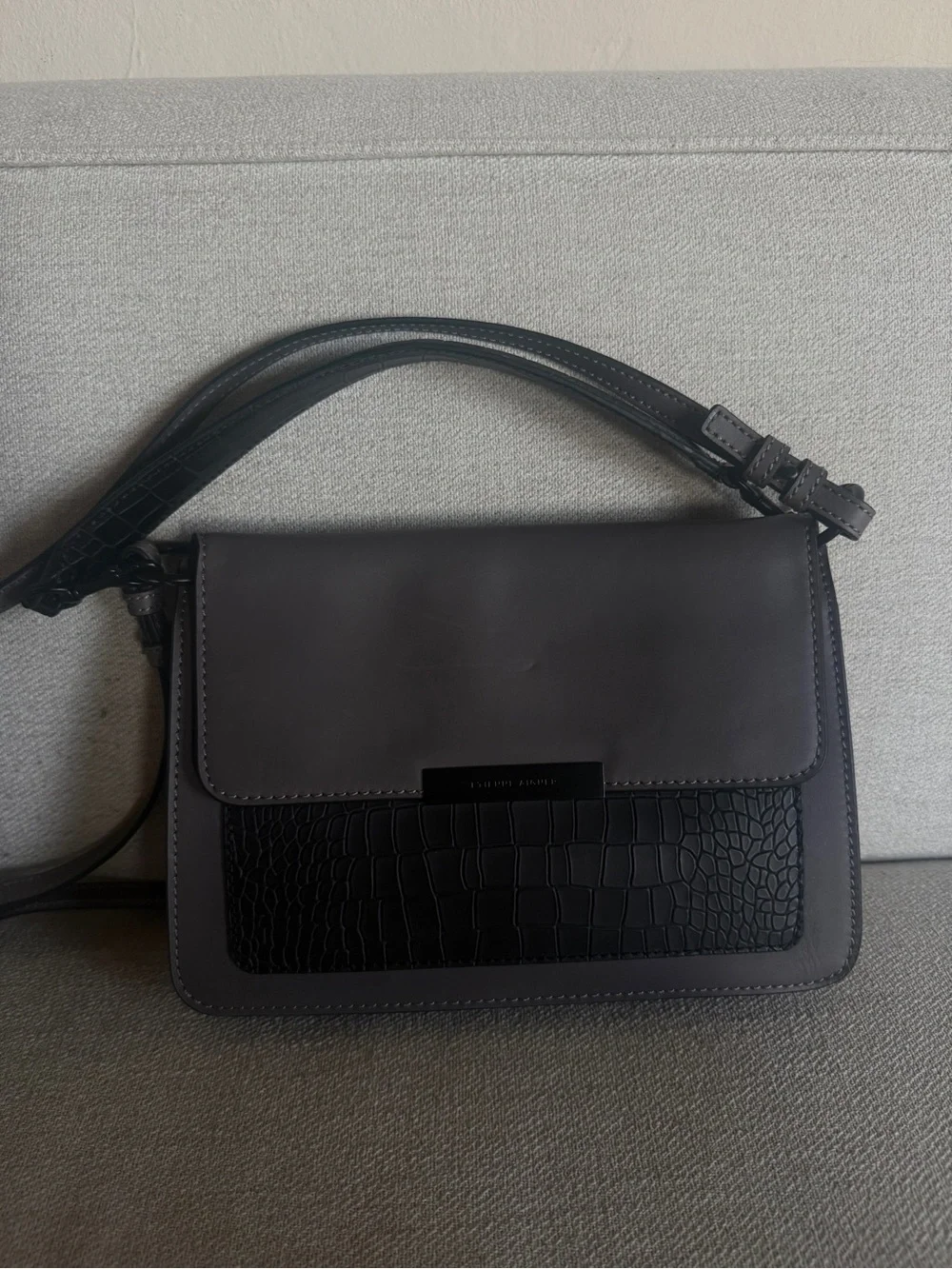 Structured Gray Leather Crossbody Bag with Black Croc Accent
